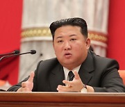 [속보] 김정은, 당 중앙군사위 소집..군사노선·주요국방정책 토의