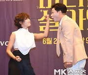 이유리 '정상훈 턱에 어퍼컷' [MK포토]