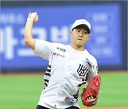 [MD포토] 이강인 '축구 국대의 시구'