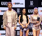 KARD, 미니 앨범 'RE:' 쇼케이스