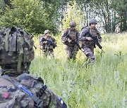 프랑스, '칼리닌' 위기 속에 에스토니아서 긴급 공정훈련