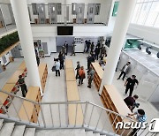 탁 트인 국군교도소 수용시설 내부