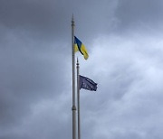 우크라이나, EU 후보국 지위 '눈앞'..EU 정상회의서 승인될 듯