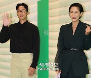 [포토] 마이큐♥김나영 '열애 인정 후 첫 동반 공식석상'