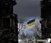 러 침공 4개월 만에 우크라 'EU 후보국' 됐다..젤렌스키 "역사적인 날"(종합2보)