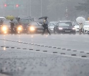 장마전선 남하..제주 모레까지 최고 120mm 장맛비