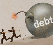 "겁나게 오르는 대출금리"..급한 빚 대신 갚아주는 '이녀석'을 아시나요?