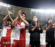 K리그2에서도 최하위, '옛 명가' 부산 지휘봉 잡은 박진섭 감독 "내년 기대되는 팀으로 달라질 것"