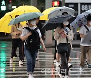 [포토]'우산 필수'