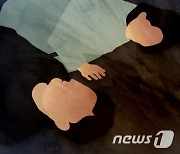 [사건의 재구성]"빚 때문에" 장애아들·남편과 극단선택..살인혐의 기소