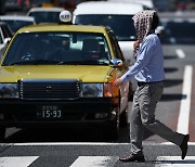 "아직 6월인데 40도 넘었다"..日, 기록적 폭염에 기록 경신