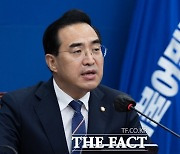 "법사위원장 통 큰 양보"..與 압박 나선 민주당, 협상 타결은 안갯속