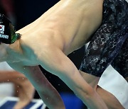 황선우, '200m 은메달· 5번 한국 신기록' 세계선수권 마무리
