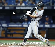 '홈런+멀티히트' 박효준, 최지만에 판정승..경기는 TB 승리