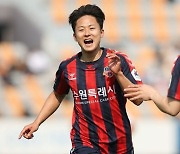 '이승우 8호골 작렬' 수원FC, 전반에만 3-0 리드 [오!쎈 수원]