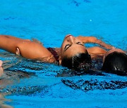 [Pick] 물속에서 기절한 미국 수영선수, 코치가 뛰어들어 구했다