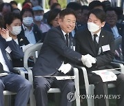 '티격태격' 이준석·안철수, 백선엽 2주기 추모식서 어색한 동석