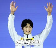 '은메달+한국신기록 5개' 황선우 "파리 올림픽까지 더 달릴게요!"
