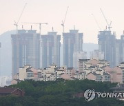 금리 인상과 대출 규제 영향, 상반기 서울 아파트 거래 작년대비 1/3 밑으로