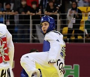 '부상에 운' 명미나, 2연패 노린 아시아태권도선수권서 동메달