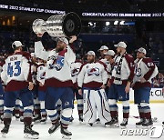 NHL 콜로라도, 탬파베이 제압하고 21년 만에 스탠리컵 파이널 우승