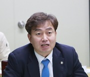이덕춘 변호사 "전주을 지역위원장 후보들 토론합시다"