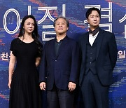 '헤어질 결심' 칸 호평 힘입어 韓상륙, 한국영화 예매율 1위 시동