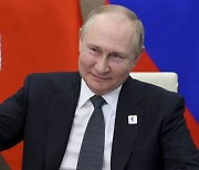 고유가에 웃는 푸틴..대러 제재에 오히려 발목 잡힌 서방