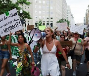 미국 검사들 "임신중지 처벌 못해" 집단반발..법 집행 보이콧