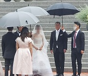 정의선 회장 장녀, 김덕중 전 장관 손자와 결혼..4대그룹 총수 총출동