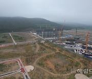 광양 황금지구 초등학교 없어 2km 원정 등교할 판..학부모들 "부글부글"