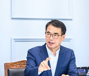 장충남 남해군수 "국책사업에 대규모 민자 유치할 터"