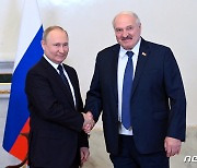 美당국자 "푸틴 '핵 미사일 벨라루스 이전' 발언, 매우 무책임"
