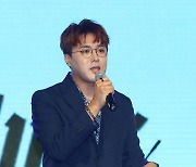 [포토] MC배 크랙실버 첫 앨범 오늘밤 공개됩니다.