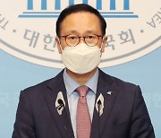 '친문' 홍영표, 민주당 전당대회 불출마 선언..이재명 압박