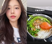 '박성광♥' 이솔이, 41.9kg의 지극정성 밥상 "여보 맛나게 먹자"
