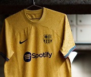 '새 시즌 유니폼은 망했다'..바르셀로나, 원정 유니폼에 극명한 호불호