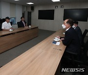 조승환 "北피살 공무원 순직과 장례절차 논의..최대한 노력"(종합)