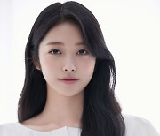 신예 홍승희, 새 프로필 사진 공개..'첫사랑 기억 조작' 미소