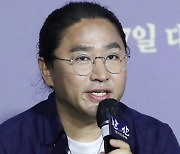 김한민 감독 '이순신 장군 두번째 이야기로 돌아왔어요'[★포토]