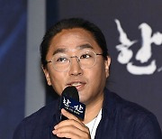 '한산: 용의 출현' 김한민 감독 "이순신 이야기, 한 편으로만 끝낼 수 없었다"