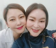'김승우♥' 김남주, 반가운 근황 "남편과 아이들에 찐 충심"