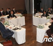 윤 대통령, 나토 초대 아태 파트너 4개국 정상회동