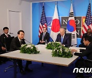 한미일 정상 '북핵 대응 논의'