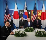 尹 "한미일 협력 중요성 커져"..바이든 "한반도 비핵화, 공통 목표"