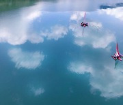 [조용준의 여행만리]구름 물든 호수 '화룡점정'을 찍다, 파로호에 그린 수채화
