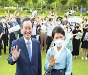 송하진 전북도지사, 29일  퇴임식 '소박한 마무리'
