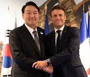 尹대통령, 마크롱 프랑스 대통령과 회담.."우주산업 협력"