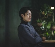 김우빈, '외계+인'으로 6년 만 영화 복귀.."멋진 역할 맡겨줘 행복"