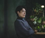 '외계+인', 김우빈 복귀 러시 정점